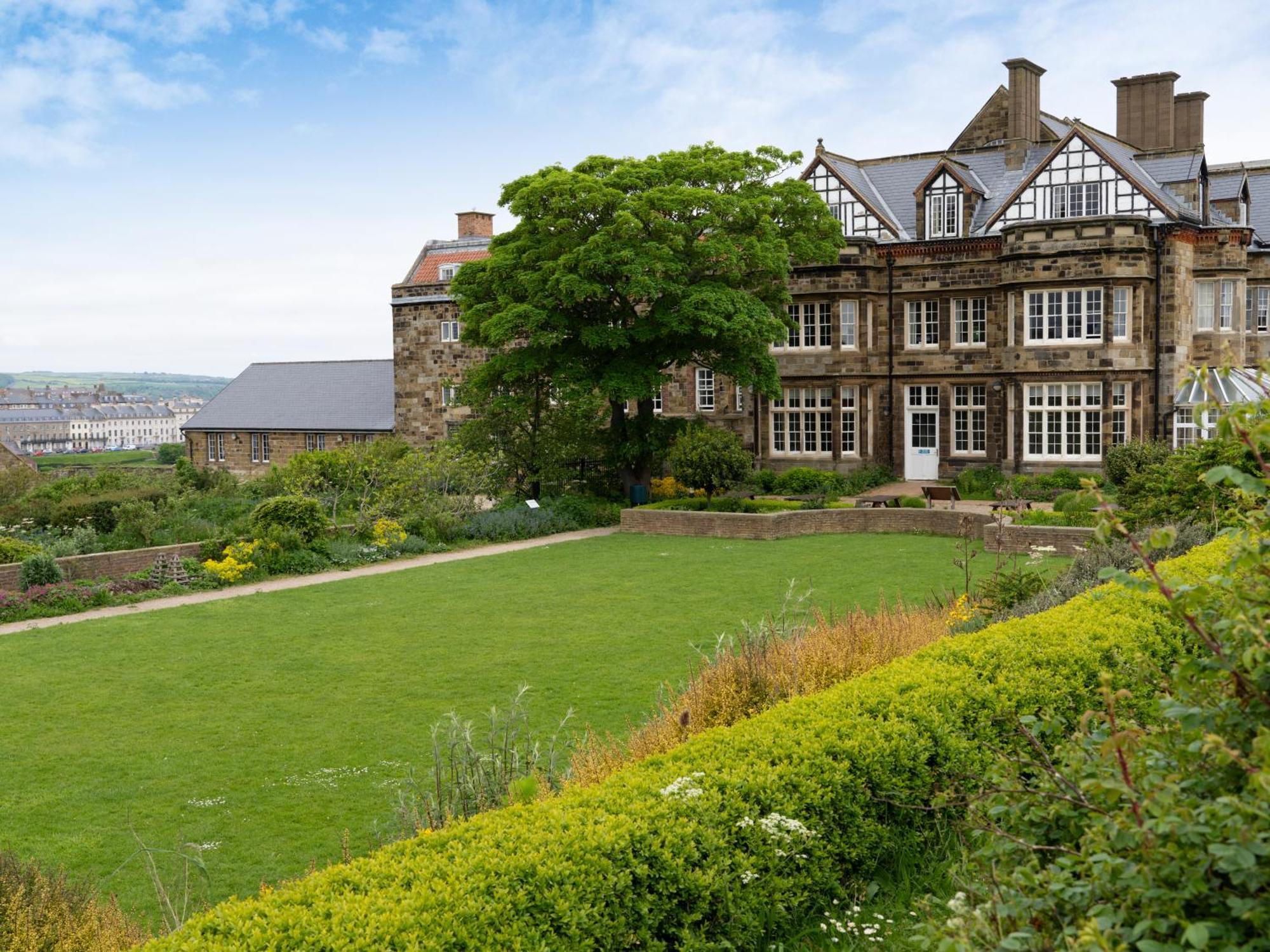 Yha Whitby Hostel Exterior foto