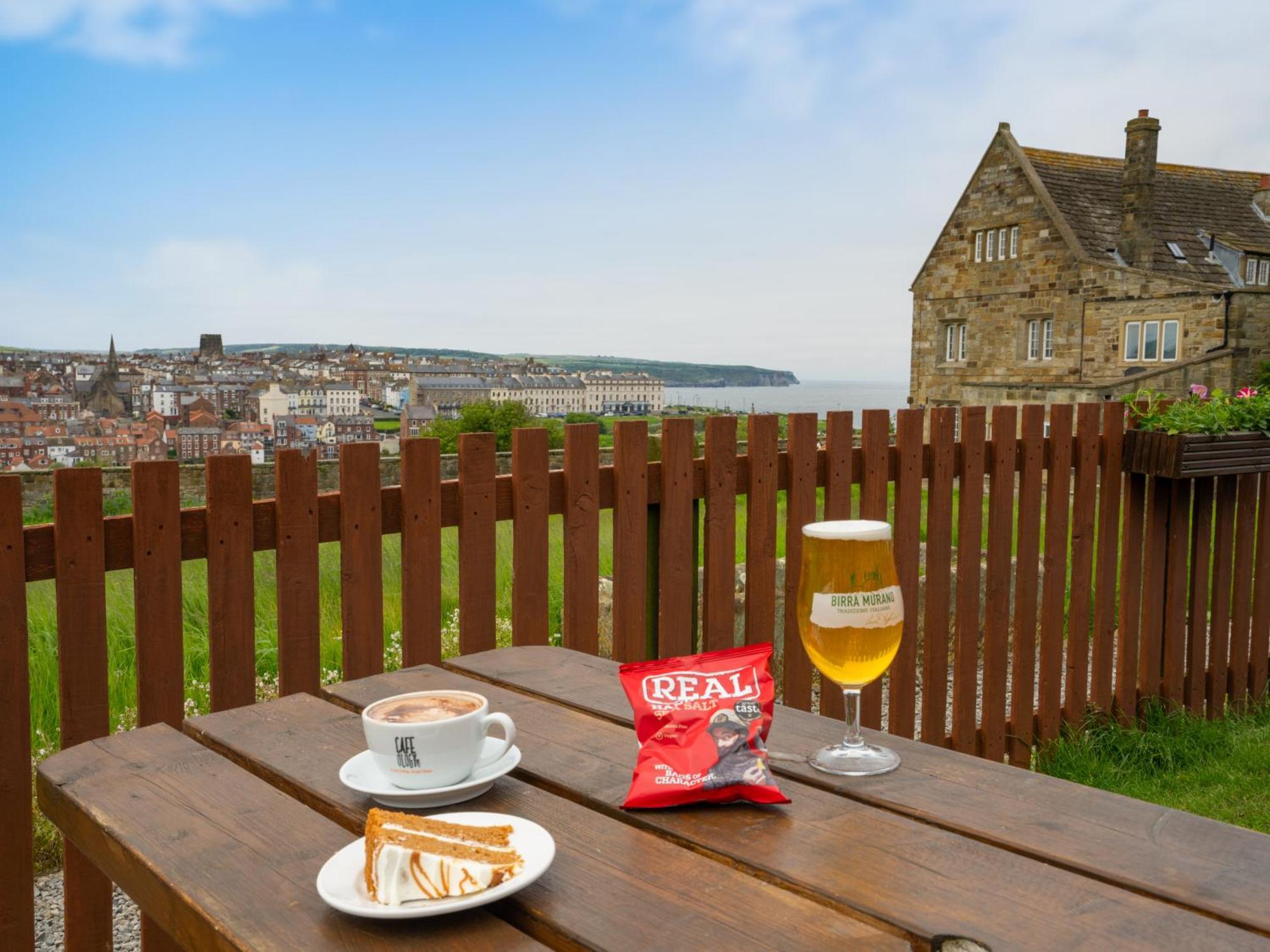 Yha Whitby Hostel Exterior foto